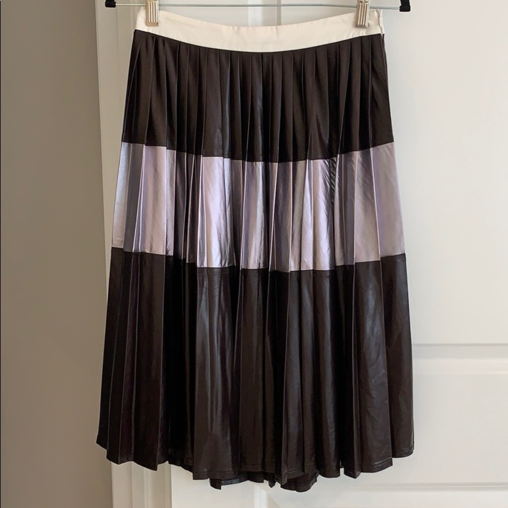 Identity pleated shiny skirt in XS